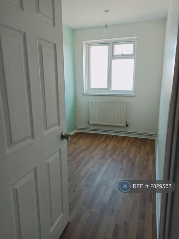 Single Bedroom 3/Office