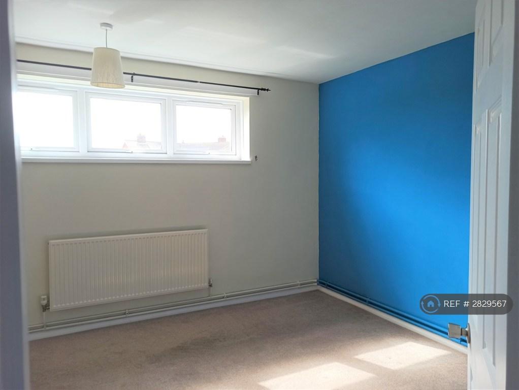 Large Double Bedroom 1