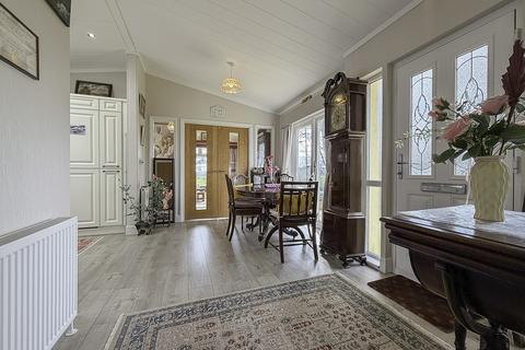 2 bedroom park home for sale, Tower Court, Saltmarshe Castle, Bromyard, HR7