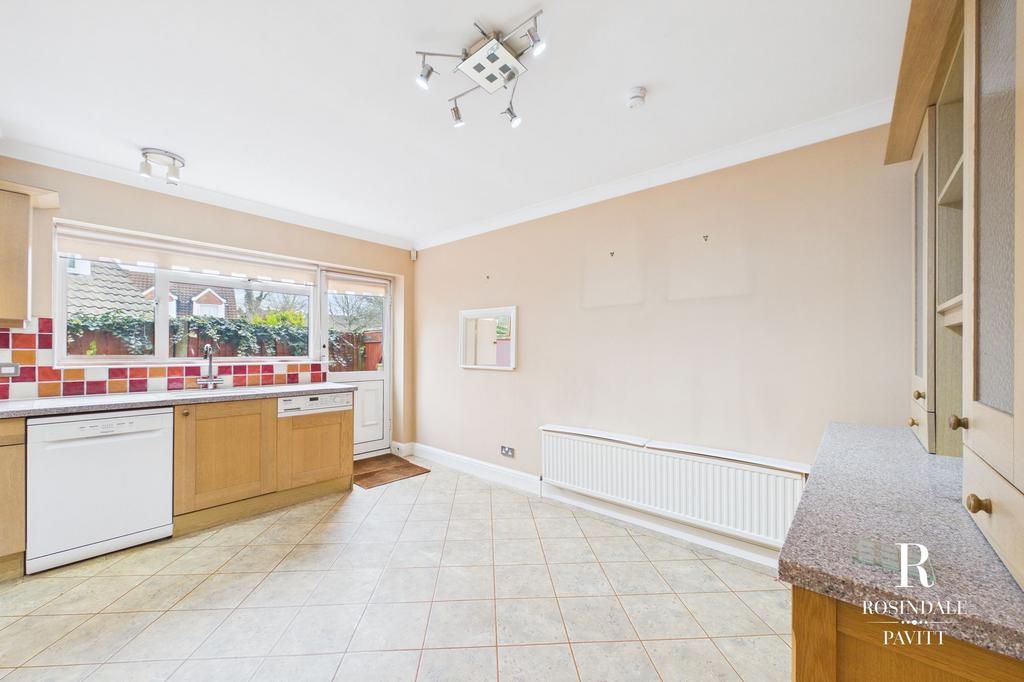 Kitchen/Breakfast rm