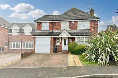 5 bedroom detached house for sale, Greenwood Gardens, Shenley, WD7
