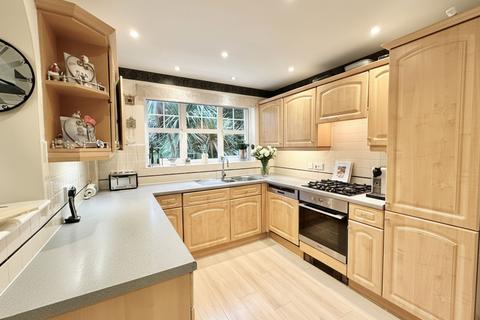 5 bedroom detached house for sale, Greenwood Gardens, Shenley, WD7