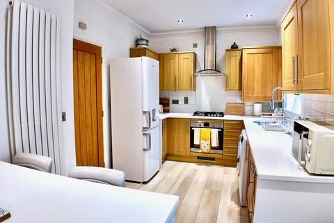 3 bedroom house for sale, Tirfilkins Close, Pontllanfraith, NP12