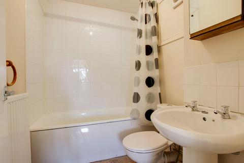 1 bedroom flat to rent, The Broad Walk, St. Neots PE19