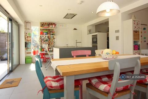 undefined, Oak Hill, Alresford, SO24