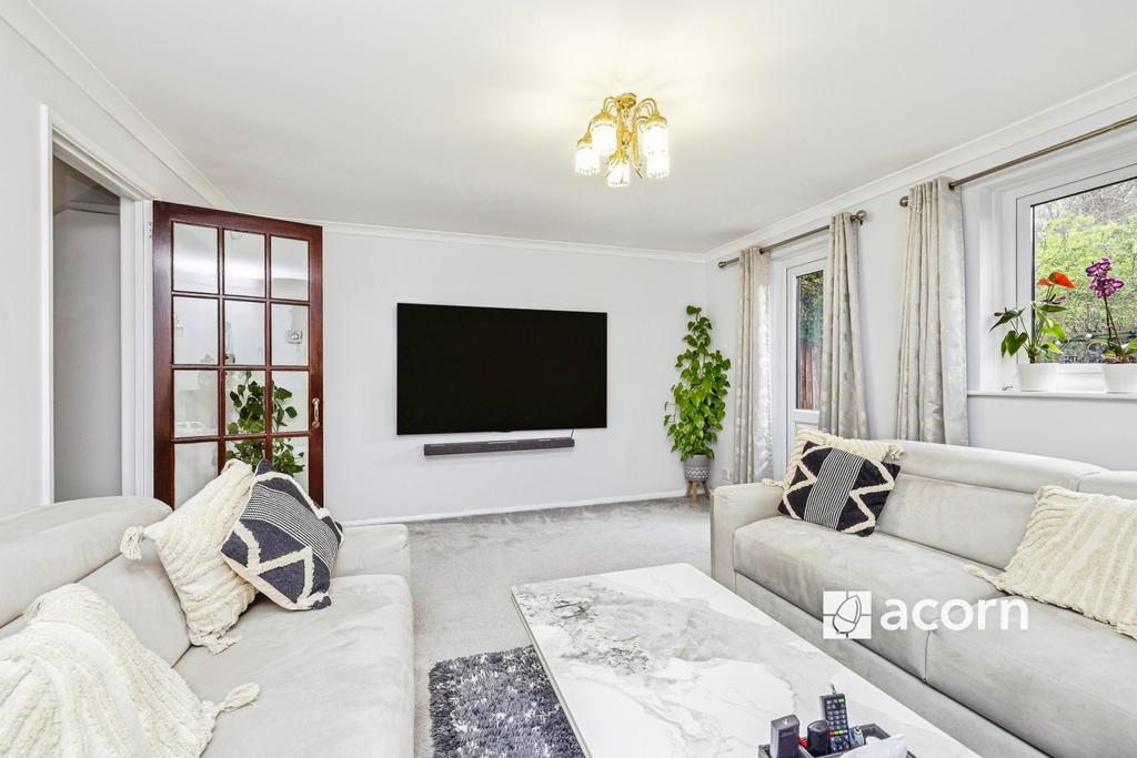Living Room (4)