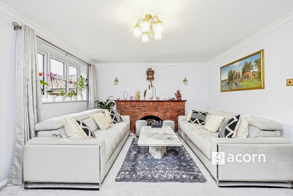 Living Room (2)