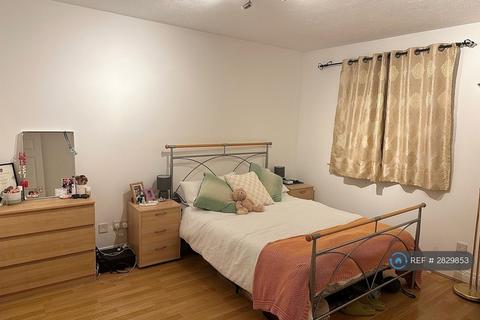 1 bedroom flat to rent, Norbury Avenue, Watford, WD24