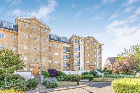 2 bedroom house to rent, Wyatt Drive, London, SW13