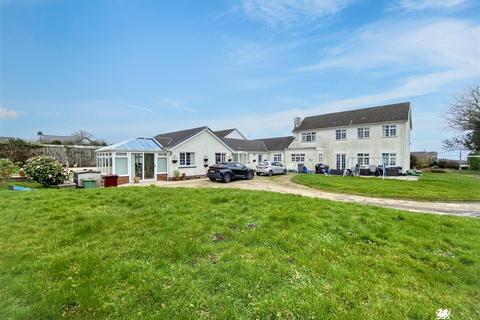 undefined, Llanteg, Narberth