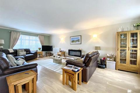undefined, Llanteg, Narberth