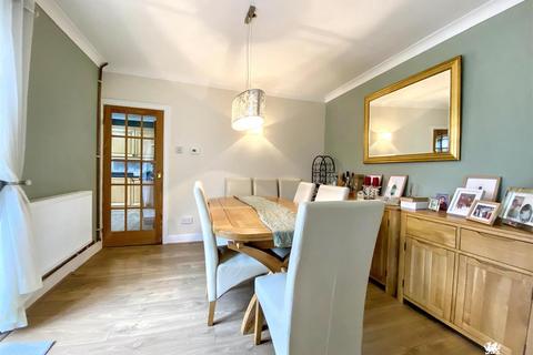 undefined, Llanteg, Narberth