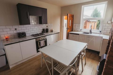 undefined, Grosvenor Road, Dudley