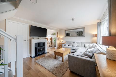 3 bedroom terraced house for sale, Hatchetts Drive, Haslemere, Surrey, GU27