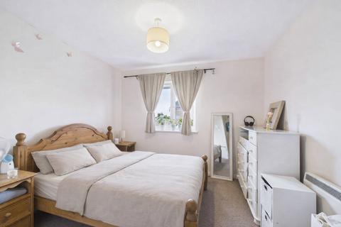 undefined, Lloyd Close, Cheltenham, Gloucestershire, GL51
