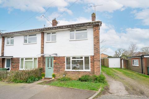 3 bedroom end of terrace house for sale, Crawley Road, Horsham, RH12
