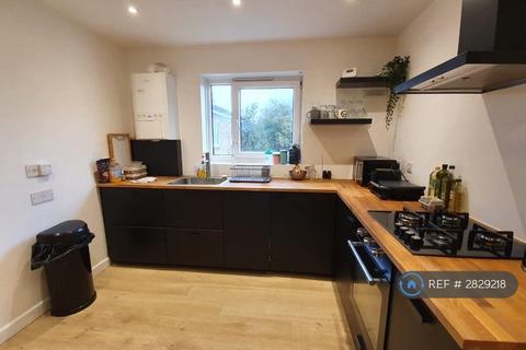 undefined, Cemetery Road, London, E7