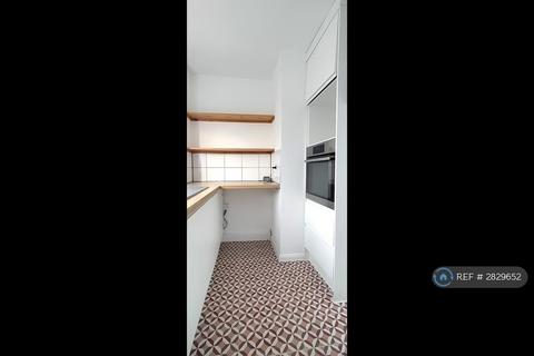 undefined, Wallis Road, Ashford, TN24