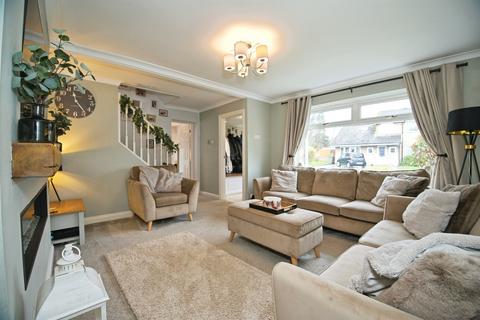 5 bedroom semi-detached house for sale, Clos Leland, Llantrisant, Pontyclun