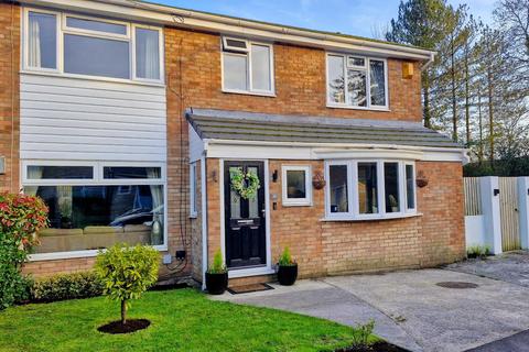 5 bedroom semi-detached house for sale, Clos Leland, Llantrisant, Pontyclun