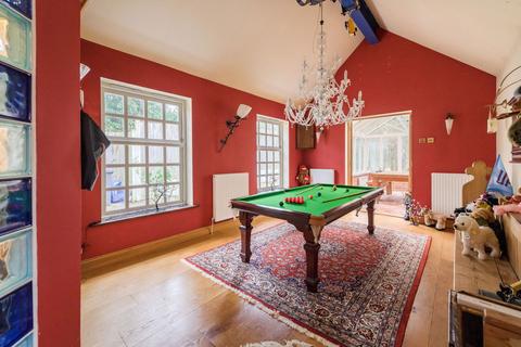 4 bedroom end of terrace house for sale, High Street, Telford TF7