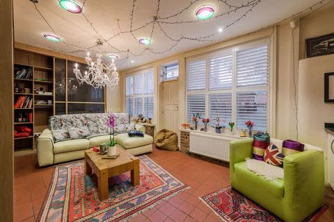 4 bedroom end of terrace house for sale, High Street, Telford TF7