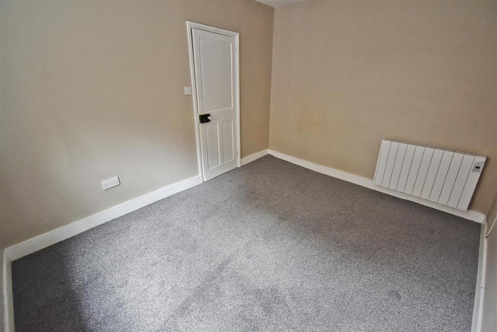 Bedroom 1.1.jpg