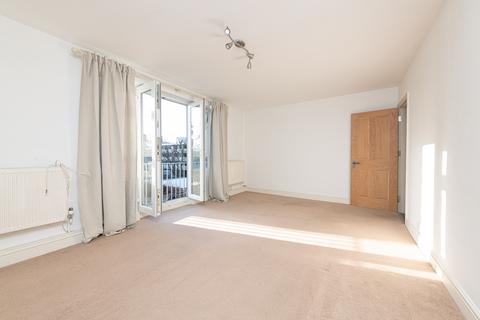 3 bedroom flat to rent, Clancy Court, Trott Street, London, SW11