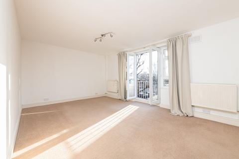 3 bedroom flat to rent, Clancy Court, Trott Street, London, SW11
