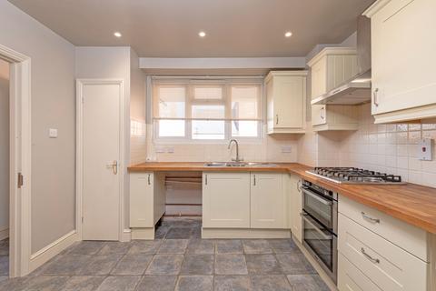 3 bedroom flat to rent, Clancy Court, Trott Street, London, SW11