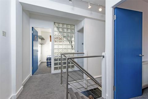 3 bedroom house to rent, Clancy Court, Trott Street, Battersea, SW11