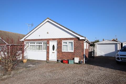 2 bedroom bungalow for sale, Norfolk Avenue, Holland on Sea, CO15