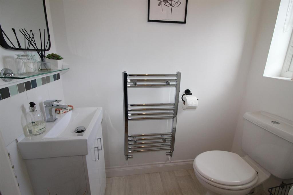 Cloakroom/WC