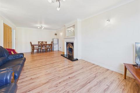 undefined, Stephensons Walk, Cottingham