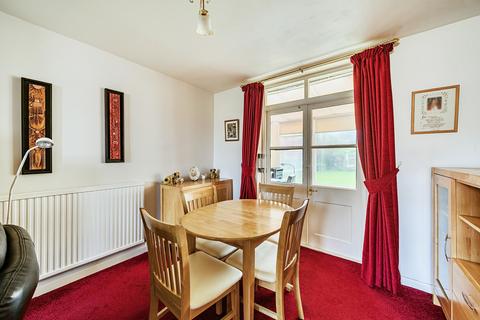 undefined, Field Road, Stroud GL6