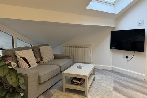 1 bedroom flat to rent, Cosgrove Close, London