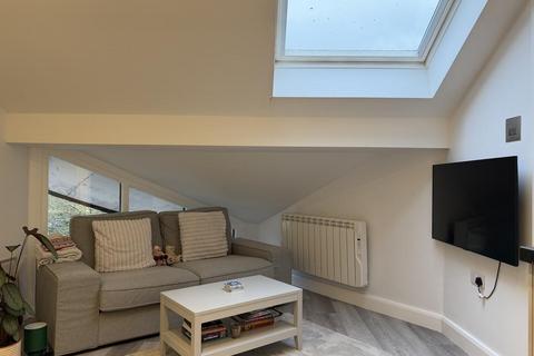 1 bedroom flat to rent, Cosgrove Close, London