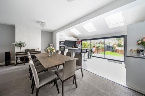 undefined, Gurney Court Road, St. Albans, AL1