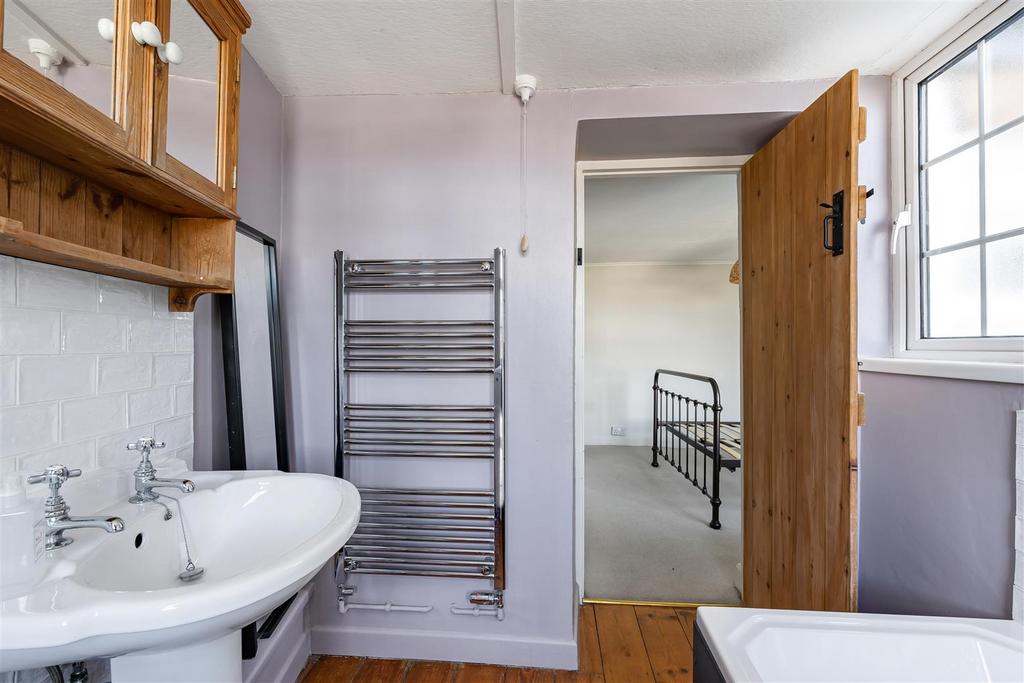 Ensuite