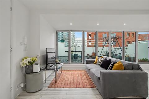 2 bedroom apartment to rent, Abbey Road, West Hampstead, London, NW6