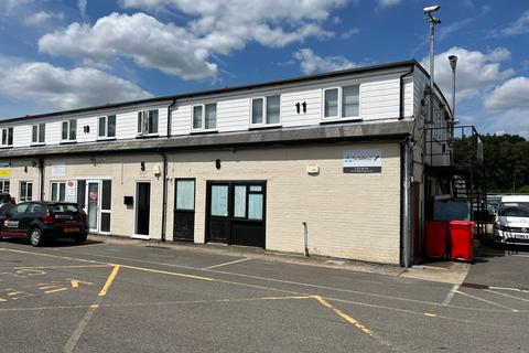 Industrial unit to rent, Effingham Rd Copthorne RH10 3HZ