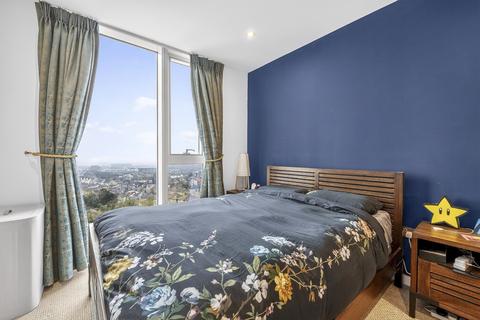 2 bedroom penthouse for sale, Newgate, Croydon
