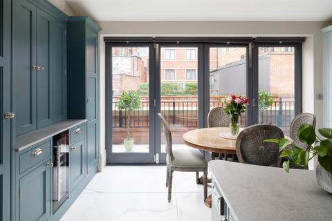 undefined, The Bridges, Esplanade Mews, York