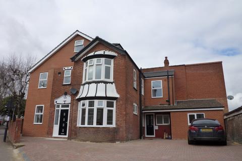 undefined, 2 Hazelbury Crescent, LUTON LU1