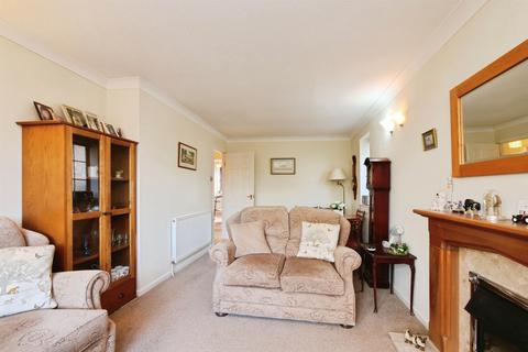 2 bedroom detached bungalow for sale, Forestgate, Haxby, York