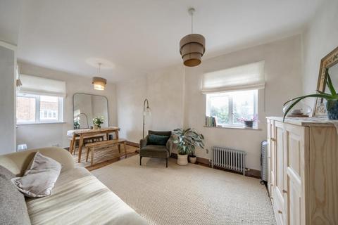2 bedroom flat to rent, Brondesbury Park,  London,  NW6