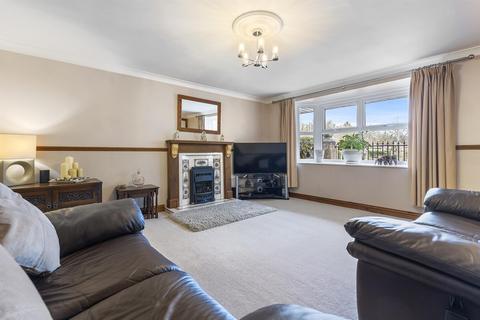 4 bedroom detached house for sale, Redwood Drive, Huddersfield