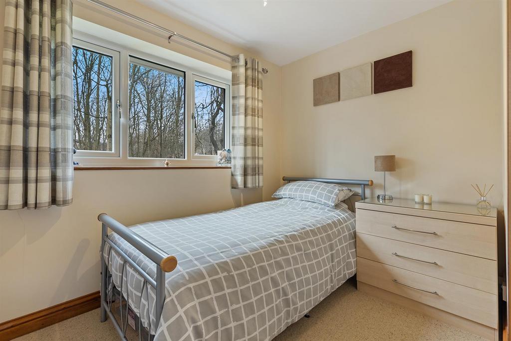 Bramleys Estate Agents - Redwood Drive - Bradley