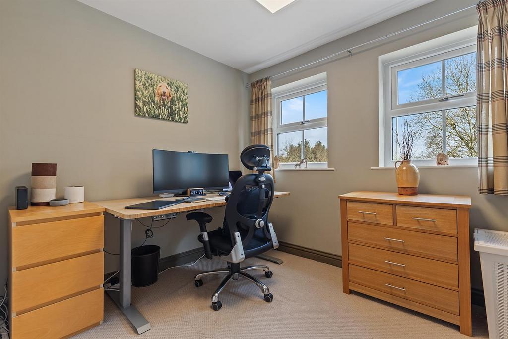 Bramleys Estate Agents - Redwood Drive - Bradley