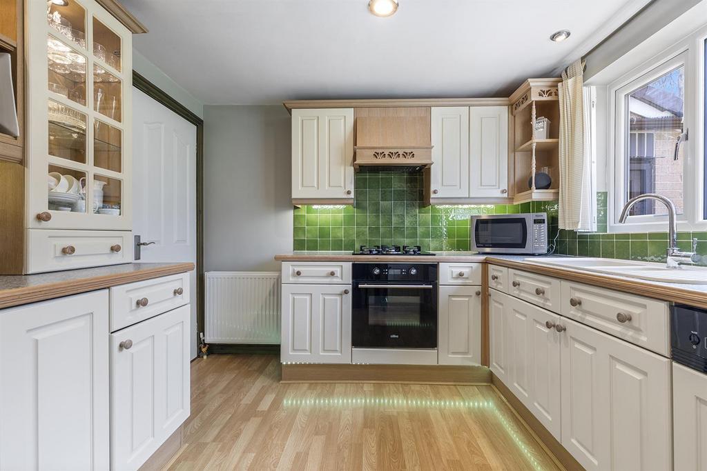 Bramleys Estate Agents - Redwood Drive - Bradley